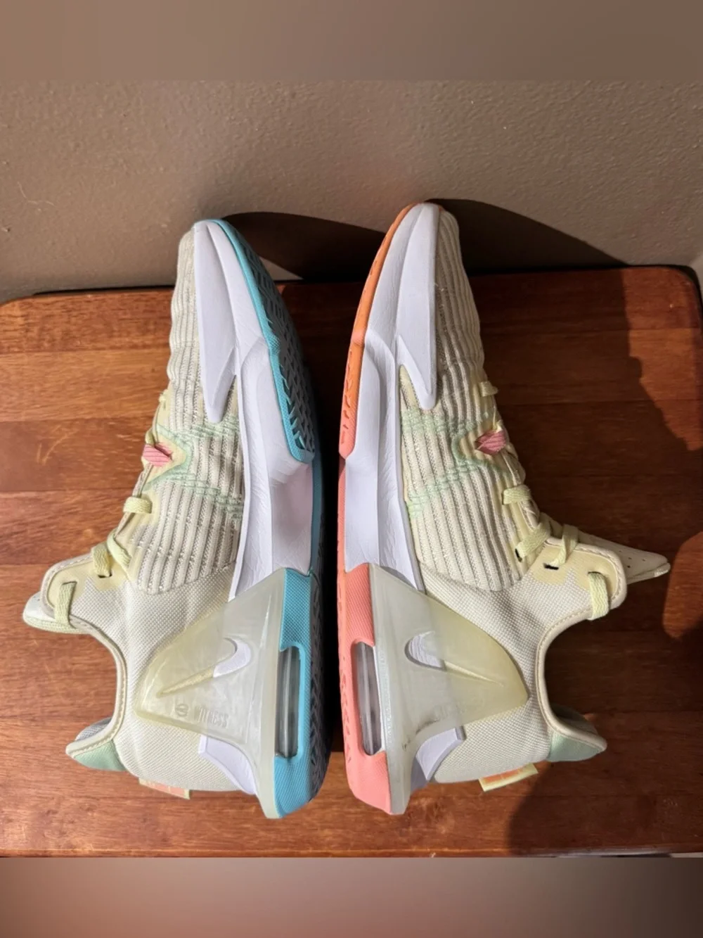 Nike Lebron Witness 6 Easter Coconut Milk Basketball Sneaker Men’s Size 12.5